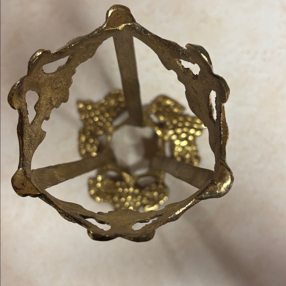 Vintage Cast Brass Stand For Vase/Grape Leaves & Vines Motif - Picture 4 of 7
